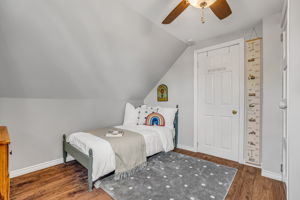 34-second bedroom2
