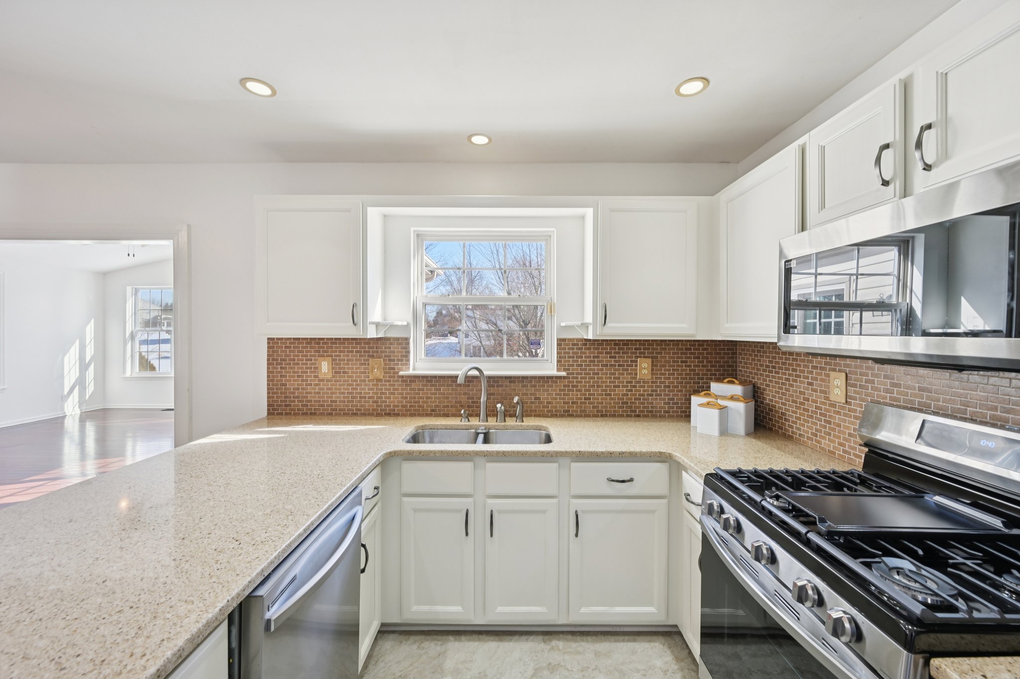 Stewart Rd-S0602-016.jpg