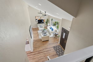  Photo 44