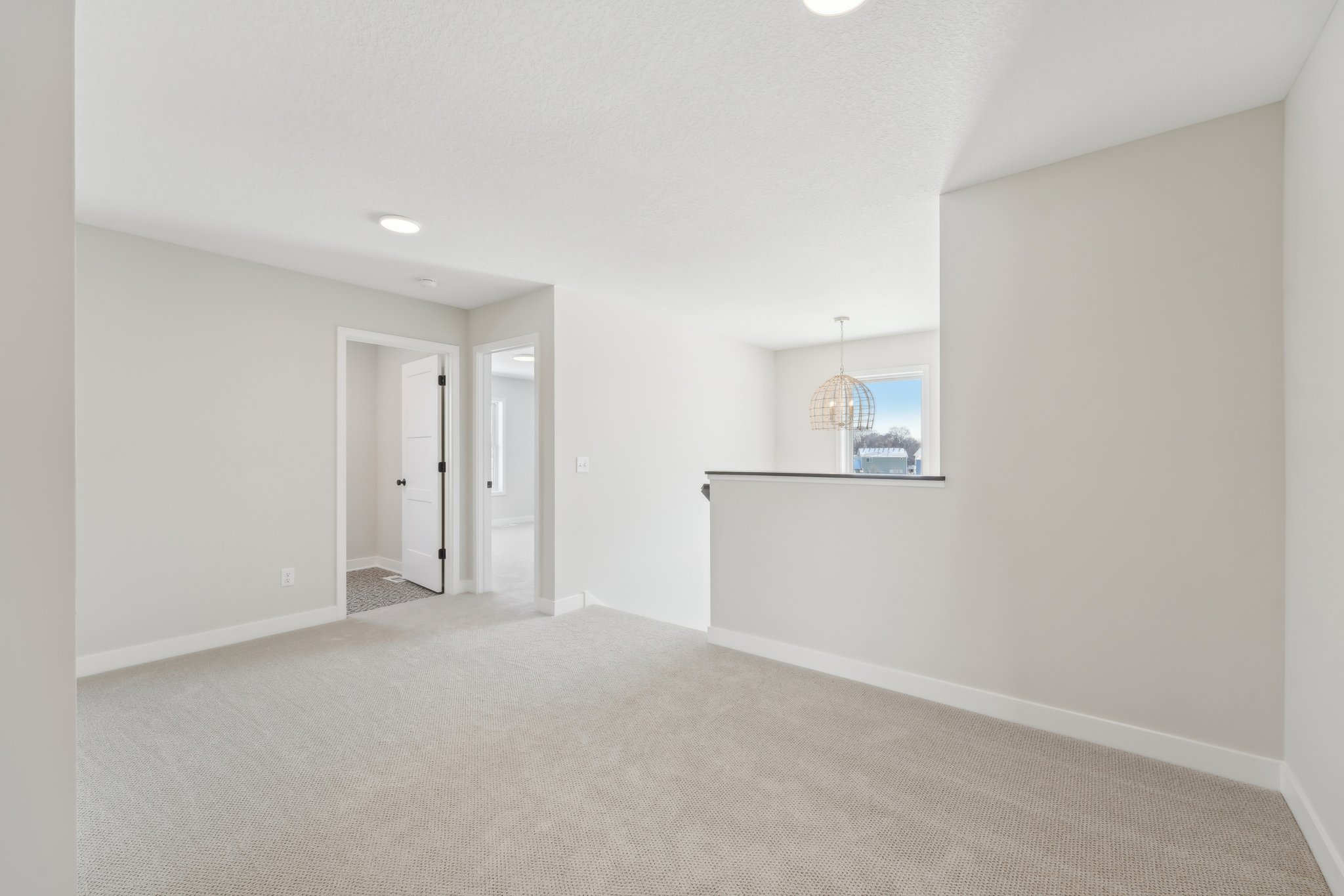 Harkness Ln S-030.jpg