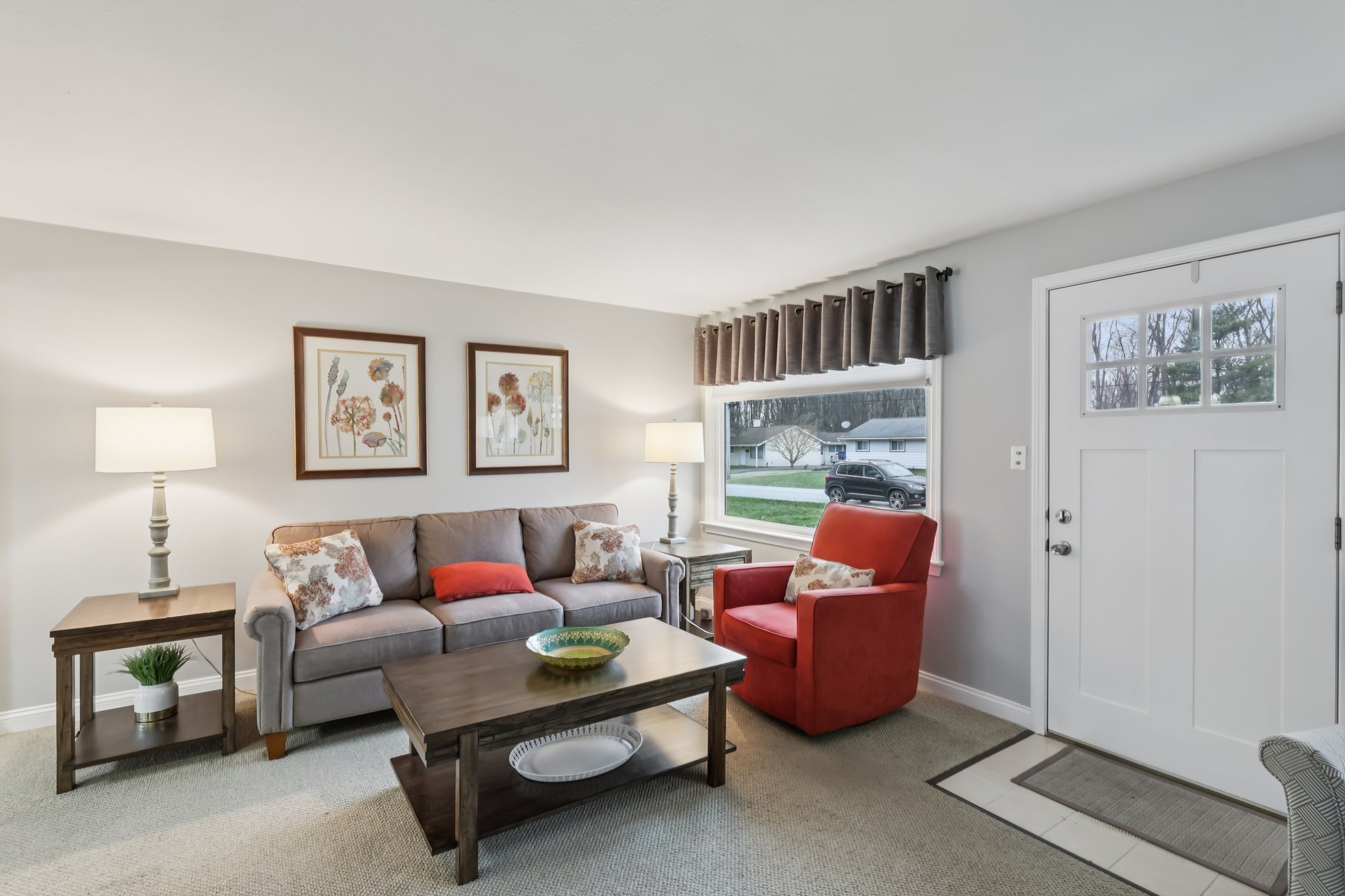 Thistlewood Dr-S1403-005.jpg