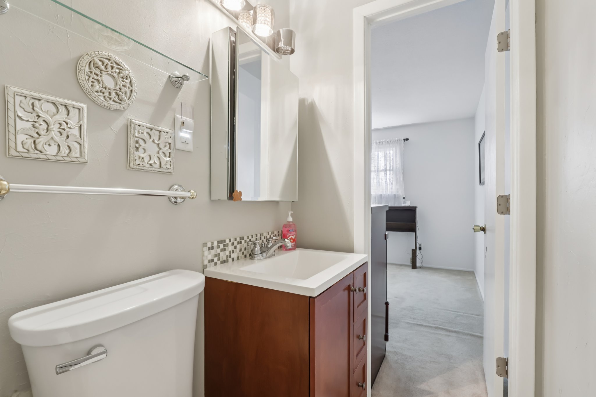 Thistlewood Dr-S1403-021.jpg