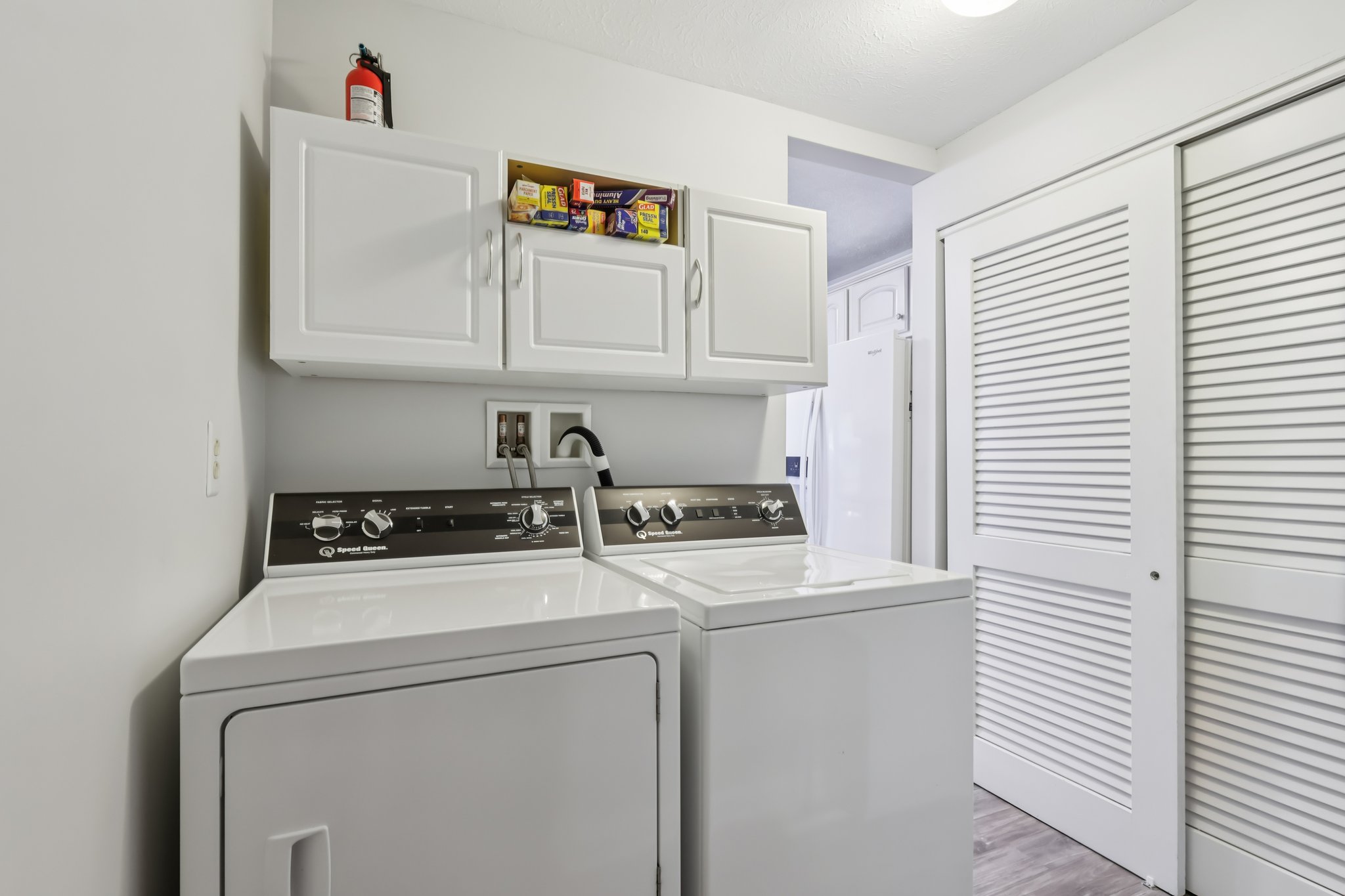 Thistlewood Dr-S1403-035.jpg