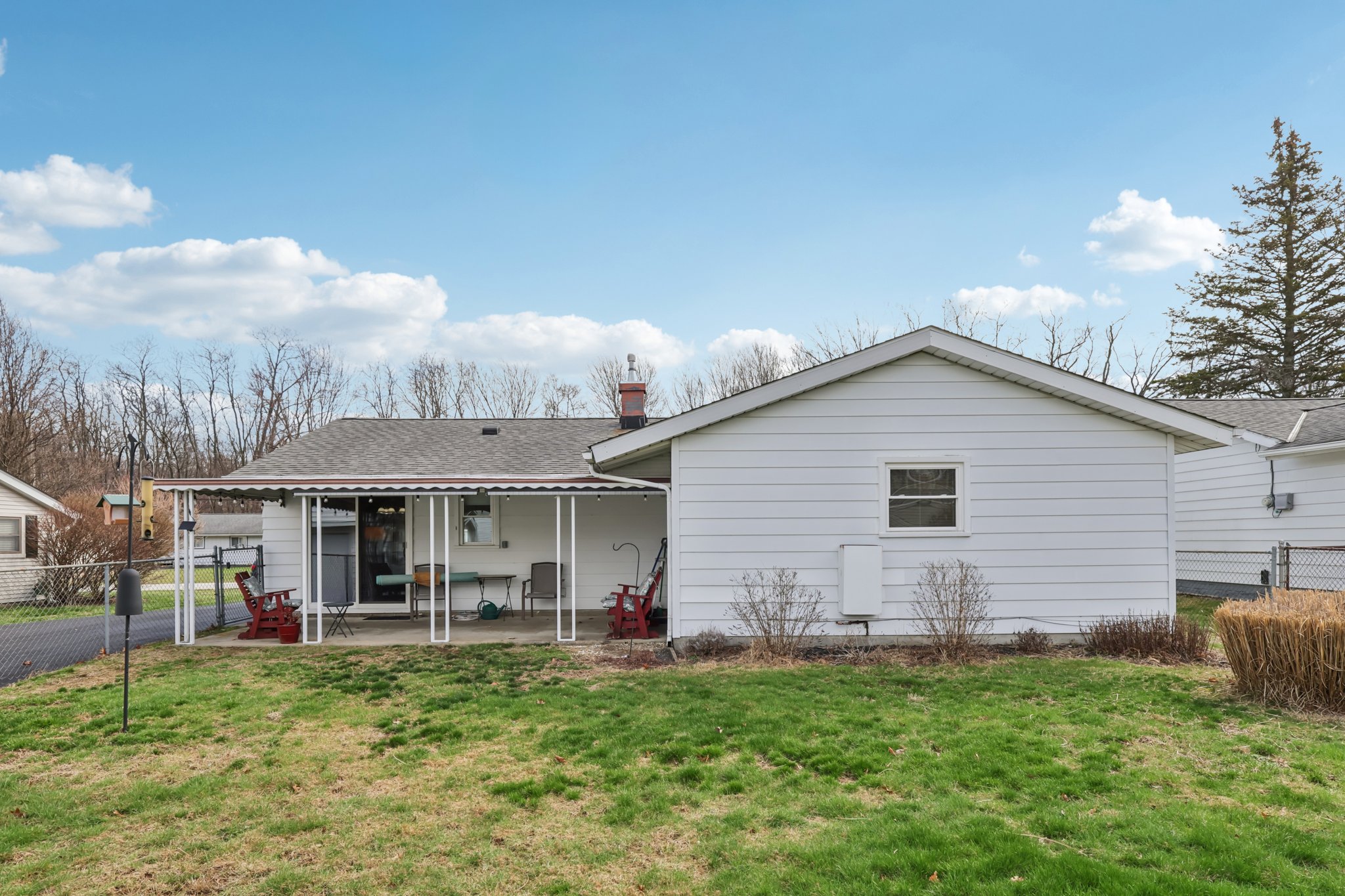 Thistlewood Dr-S1403-038.jpg