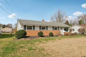 Thistlewood Dr-S1403-003.jpg