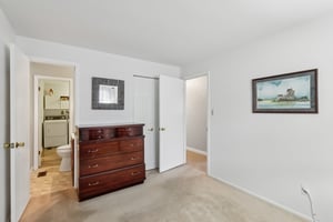 Thistlewood Dr-S1403-025.jpg