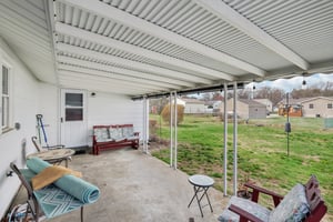 Thistlewood Dr-S1403-036.jpg