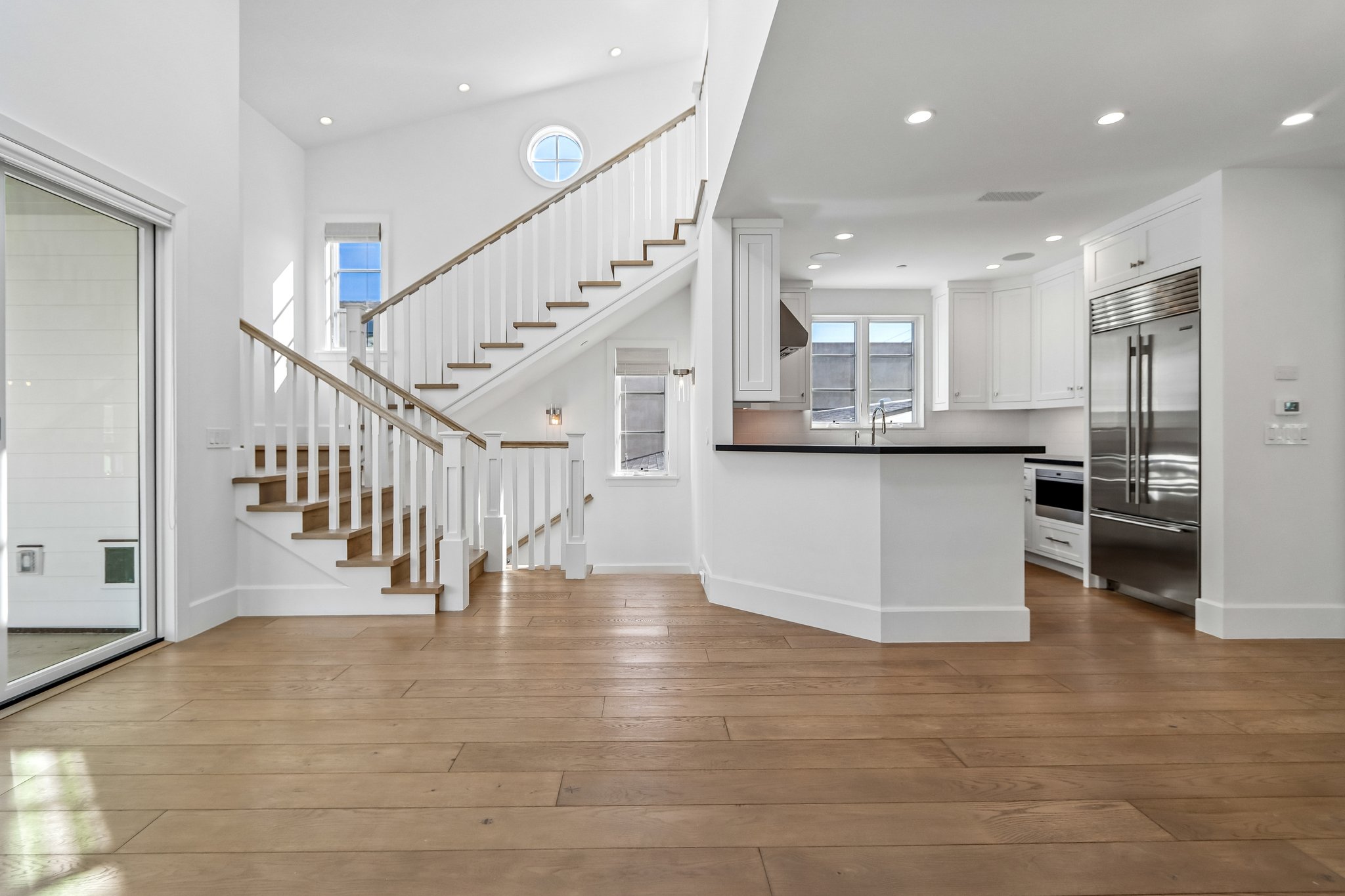 .5 Narcissus Ave-S2904-012.jpg