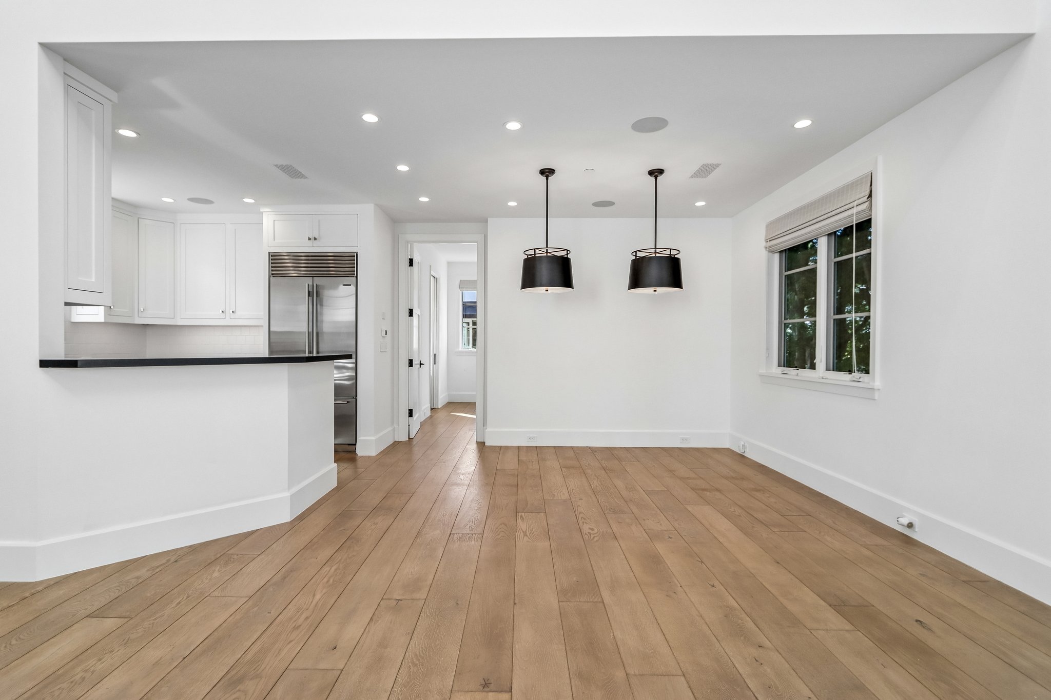 .5 Narcissus Ave-S2904-024.jpg