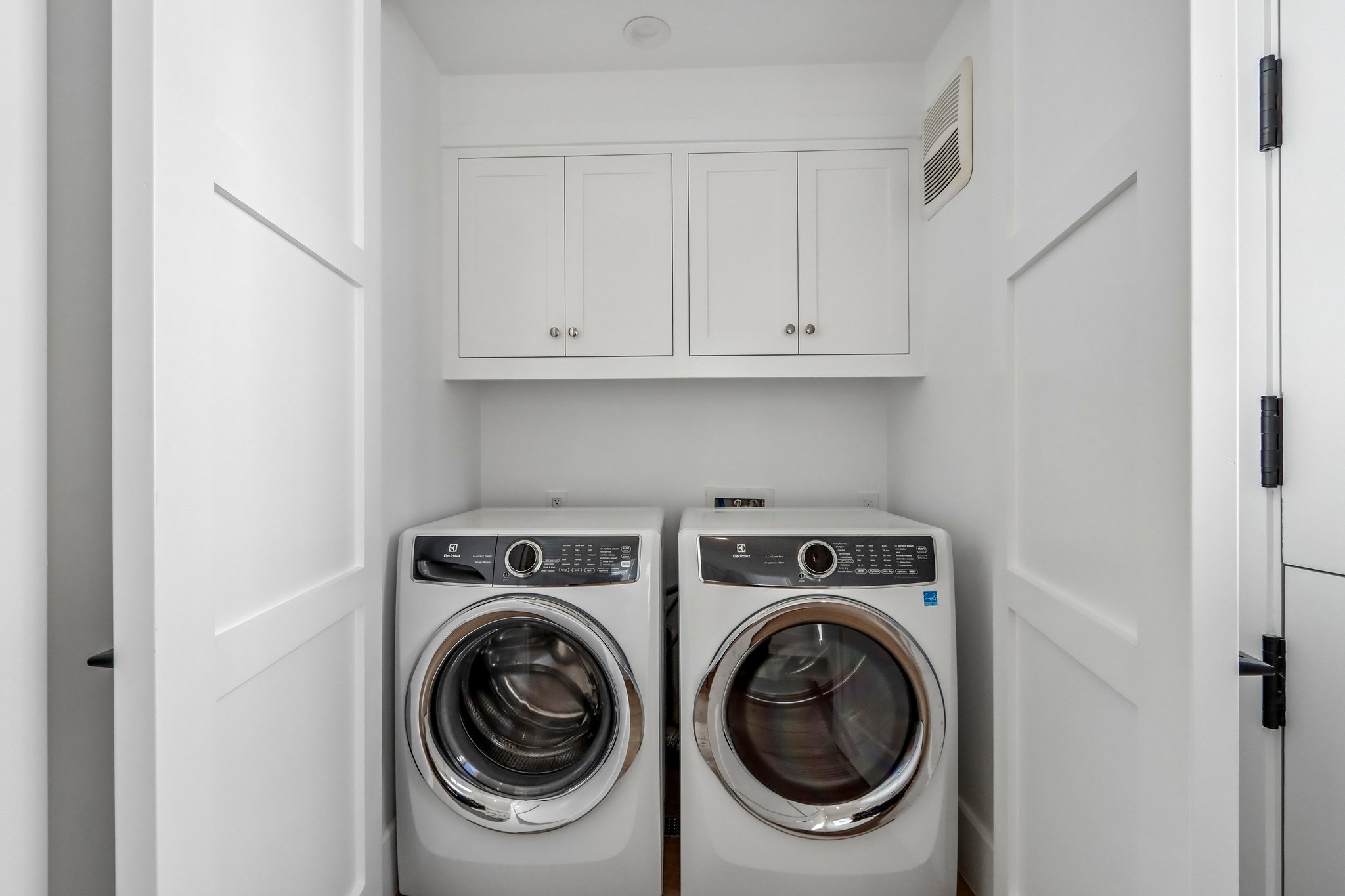 .5 Narcissus Ave-S2904-050.jpg