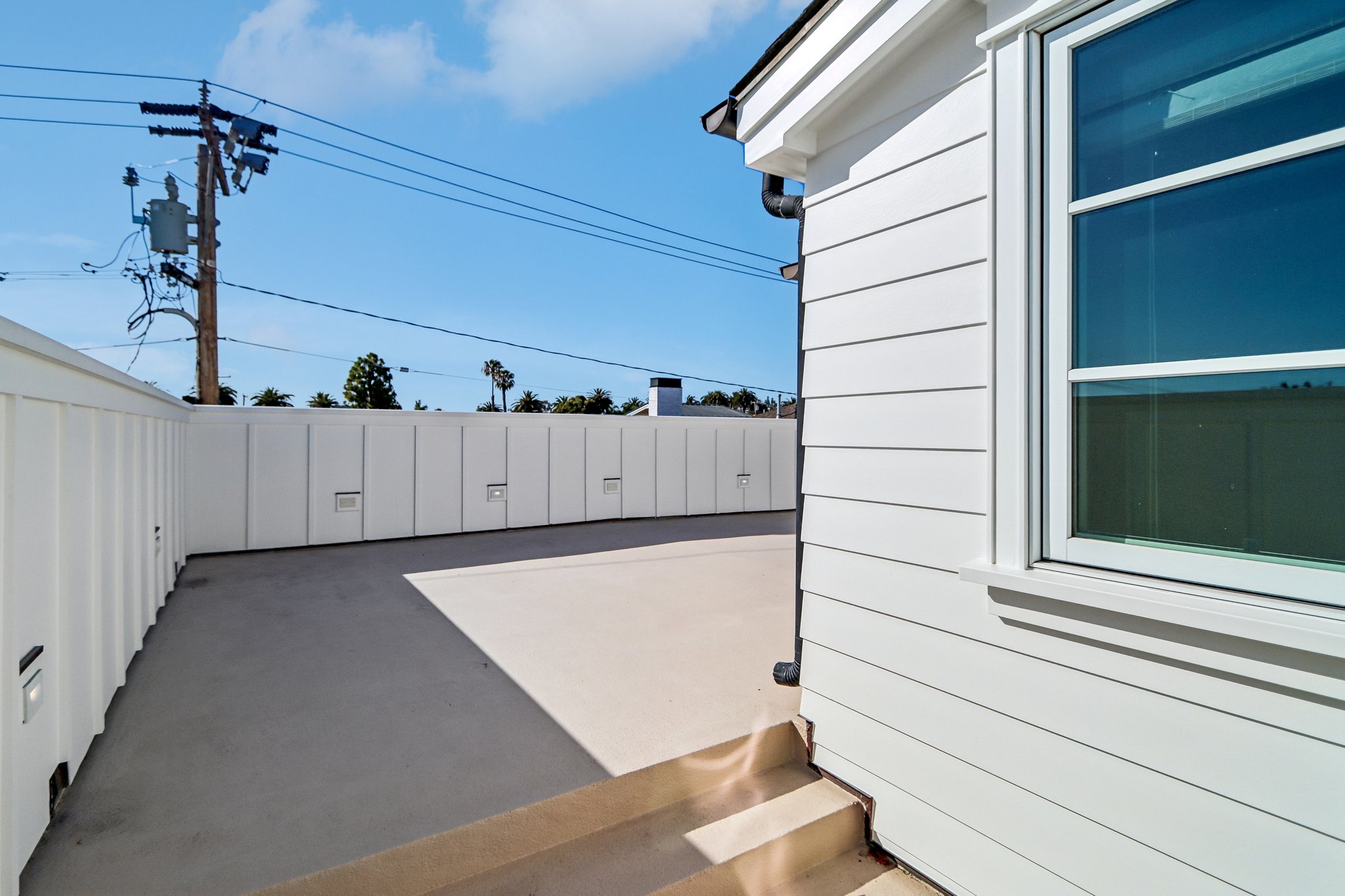 .5 Narcissus Ave-S2904-052.jpg