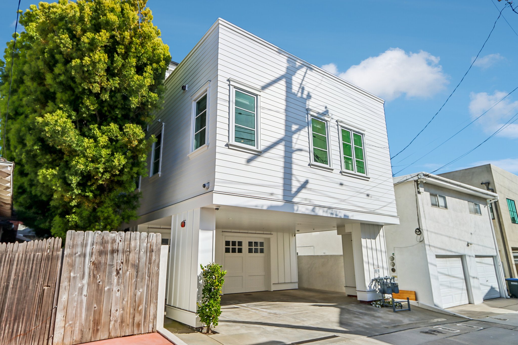 .5 Narcissus Ave-S2904-058.jpg