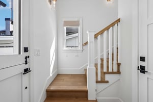 .5 Narcissus Ave-S2904-009.jpg