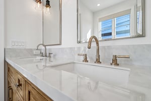 .5 Narcissus Ave-S2904-042.jpg