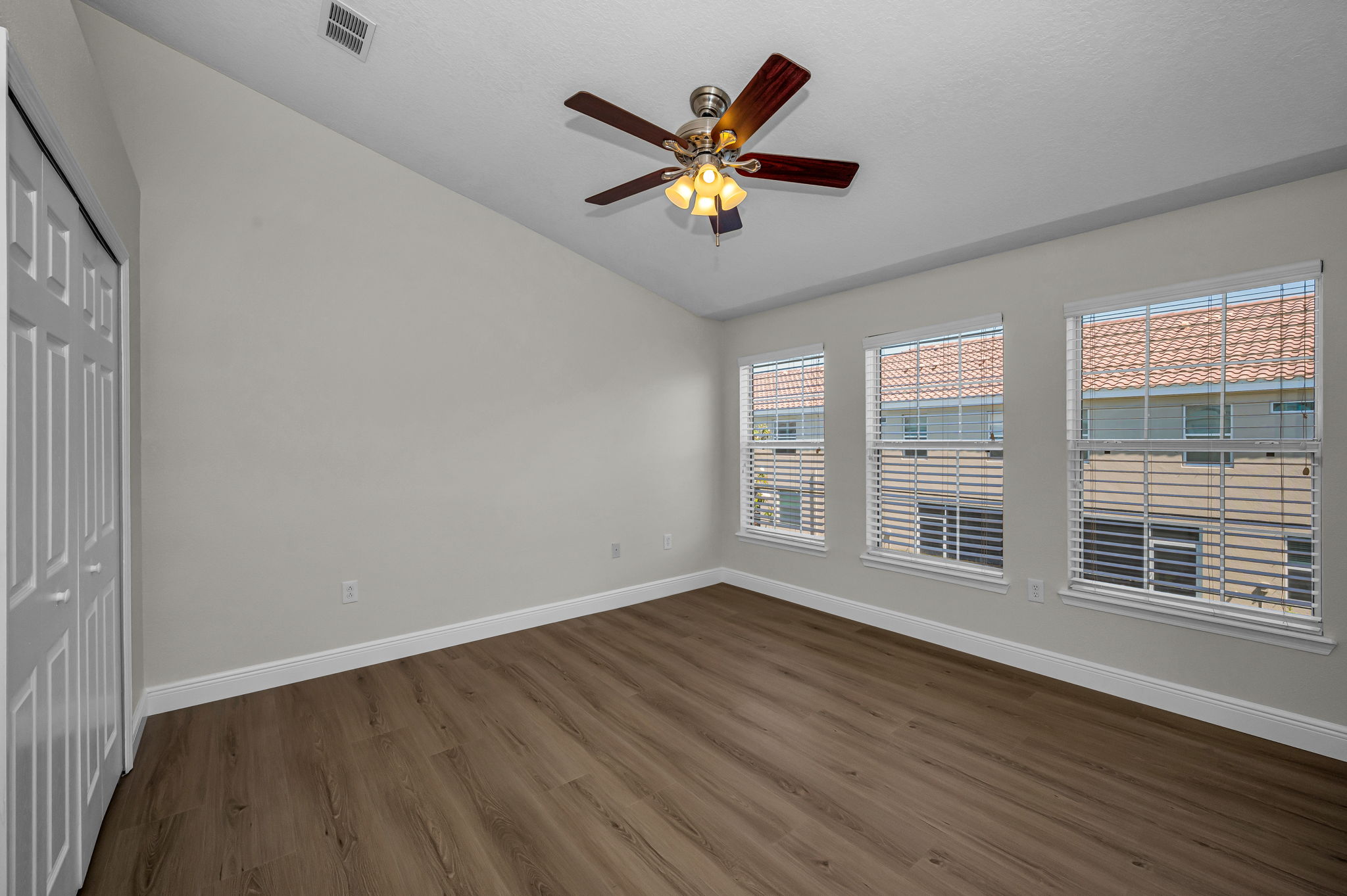 Upper Level Primary Bedroom1a