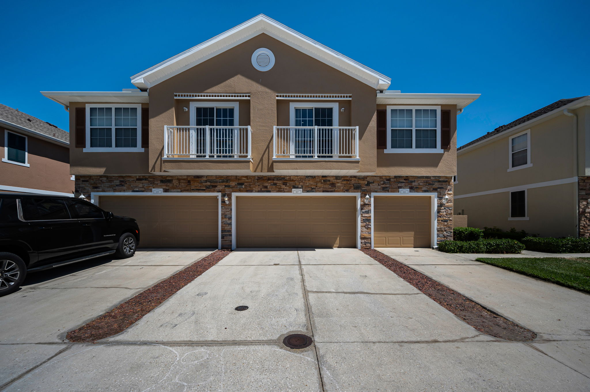 Front Exterior5