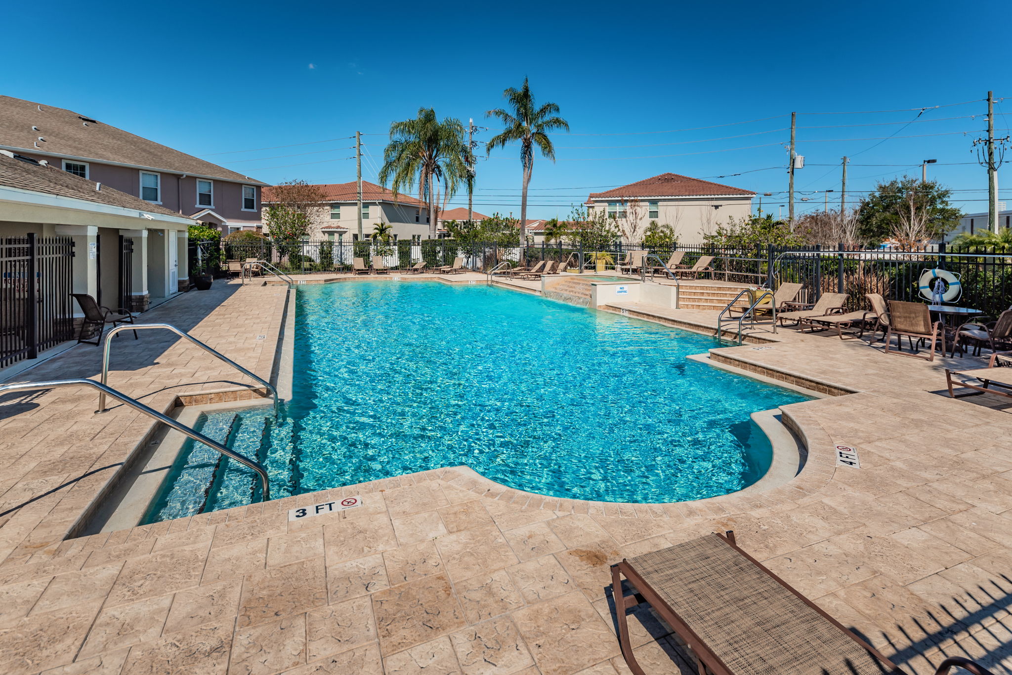 5-Bay Breeze Cove Pool