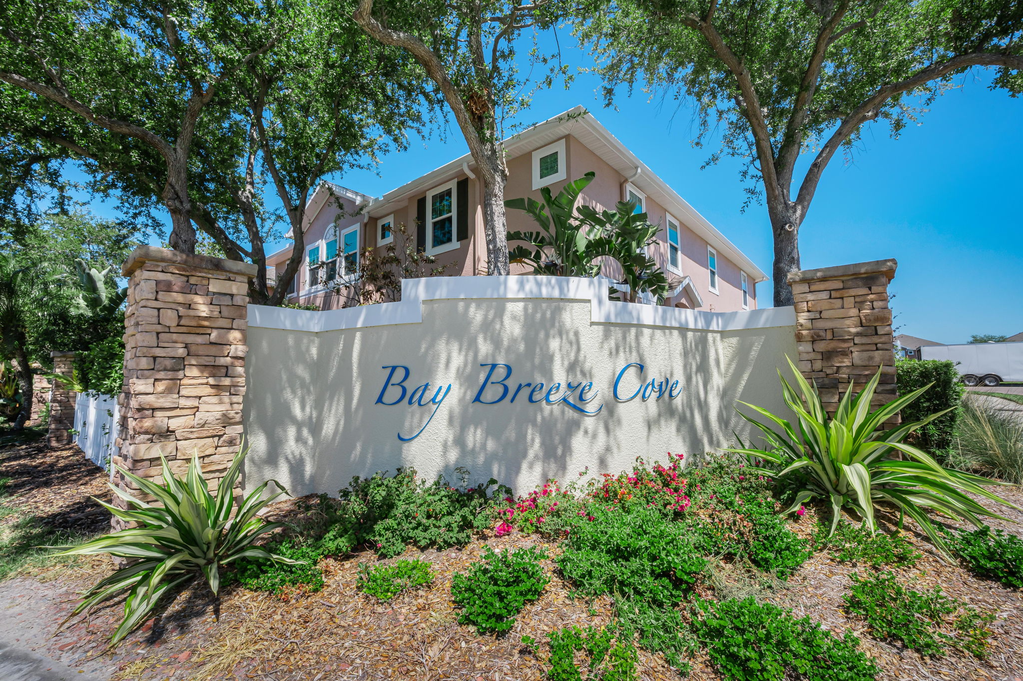 Bay Breeze Cove11