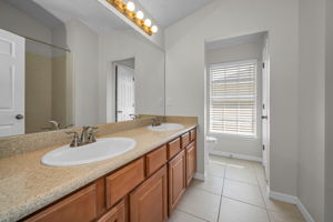 Upper Level Primary Bathroom1a