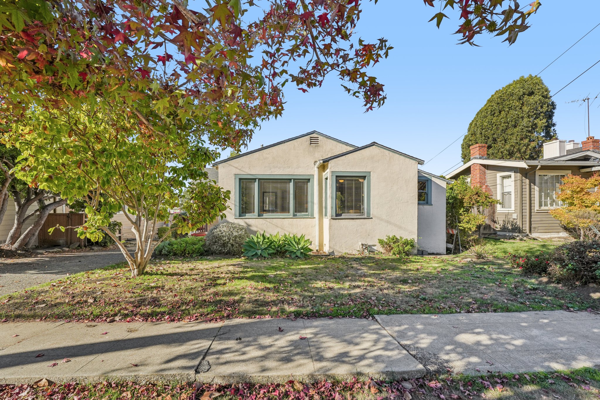 Albemarle St-S3010-004.jpg