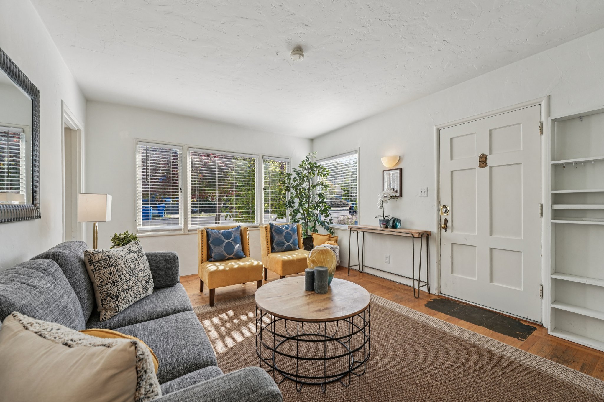 Albemarle St-S3010-010.jpg