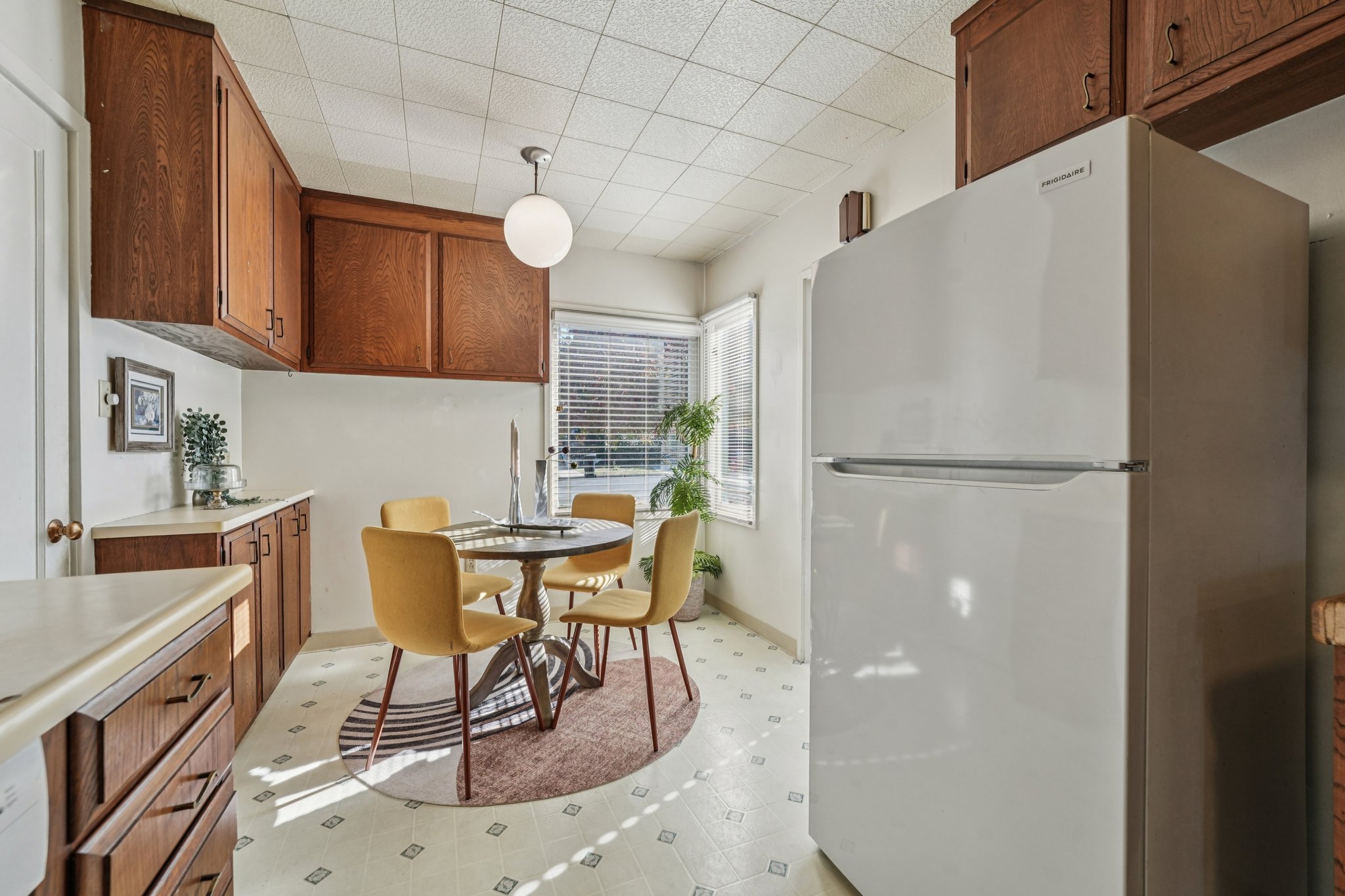 Albemarle St-S3010-017.jpg