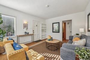 Albemarle St-S3010-007.jpg