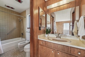 Albemarle St-S3010-042.jpg