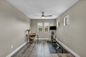  Photo 47