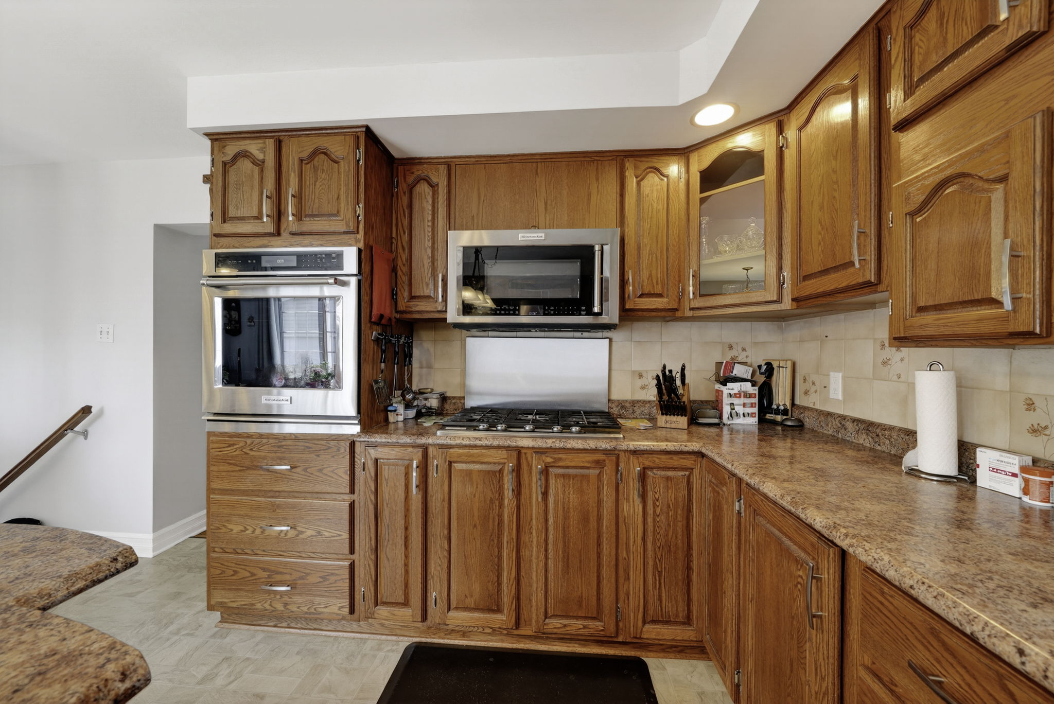  Photo 8