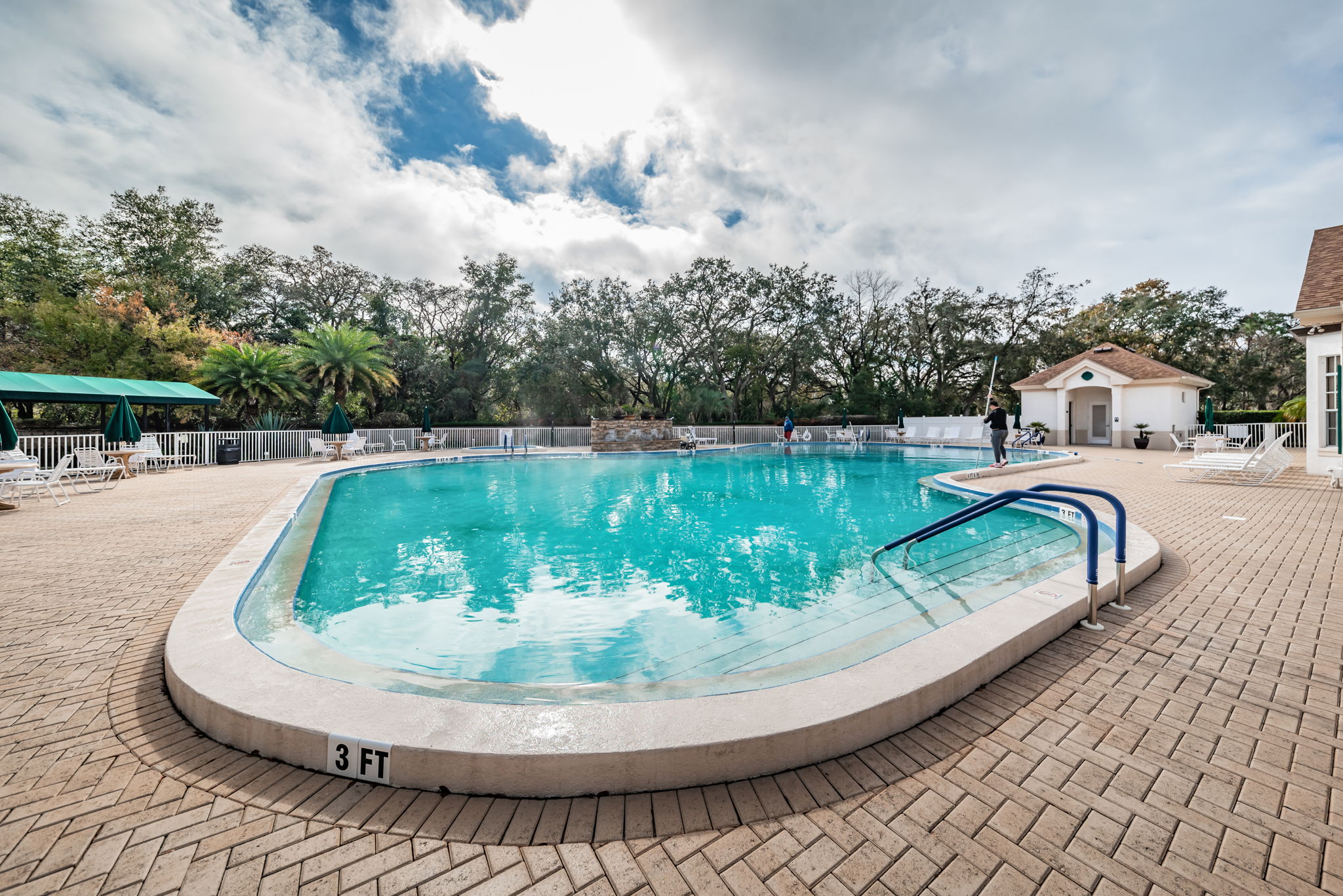 19-Pool