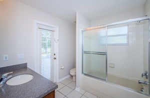 Bathroom 1A