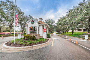 2-Wellington at Seven Hills Gated Entry