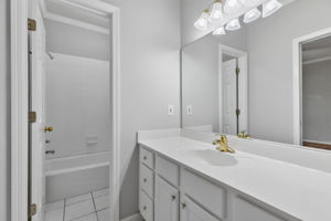  Photo 31