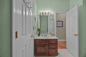  Photo 44