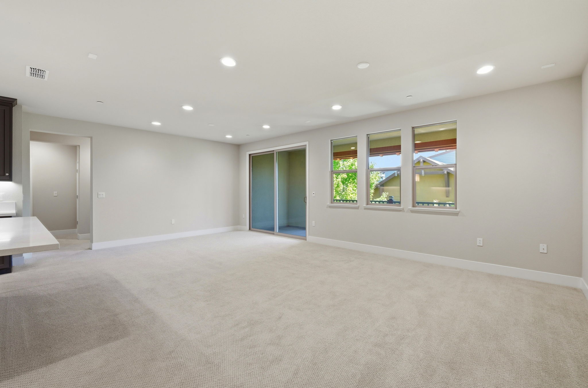 007_F8_617 Sandalwood Dr 4