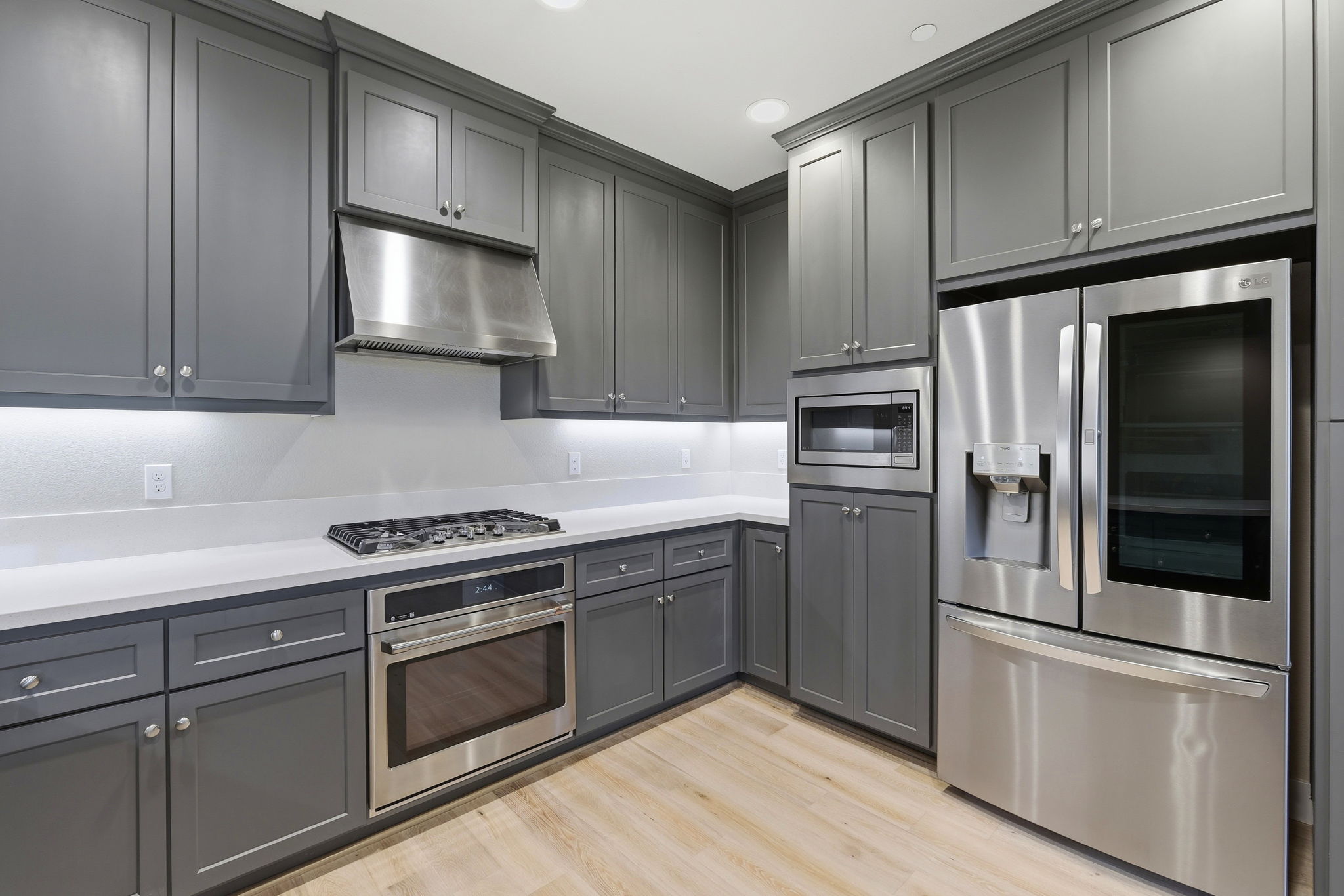 012_F8_617 Sandalwood Dr 4