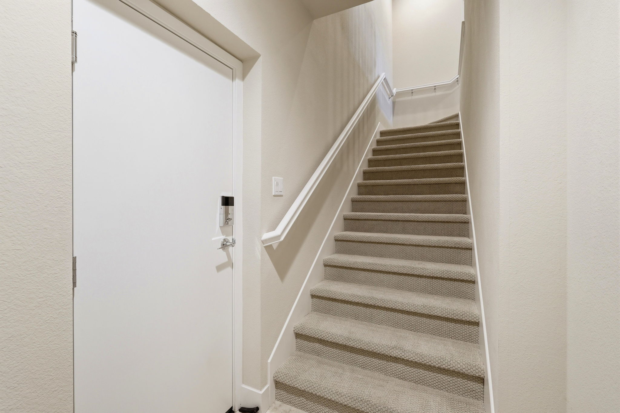 015_F8_617 Sandalwood Dr 4