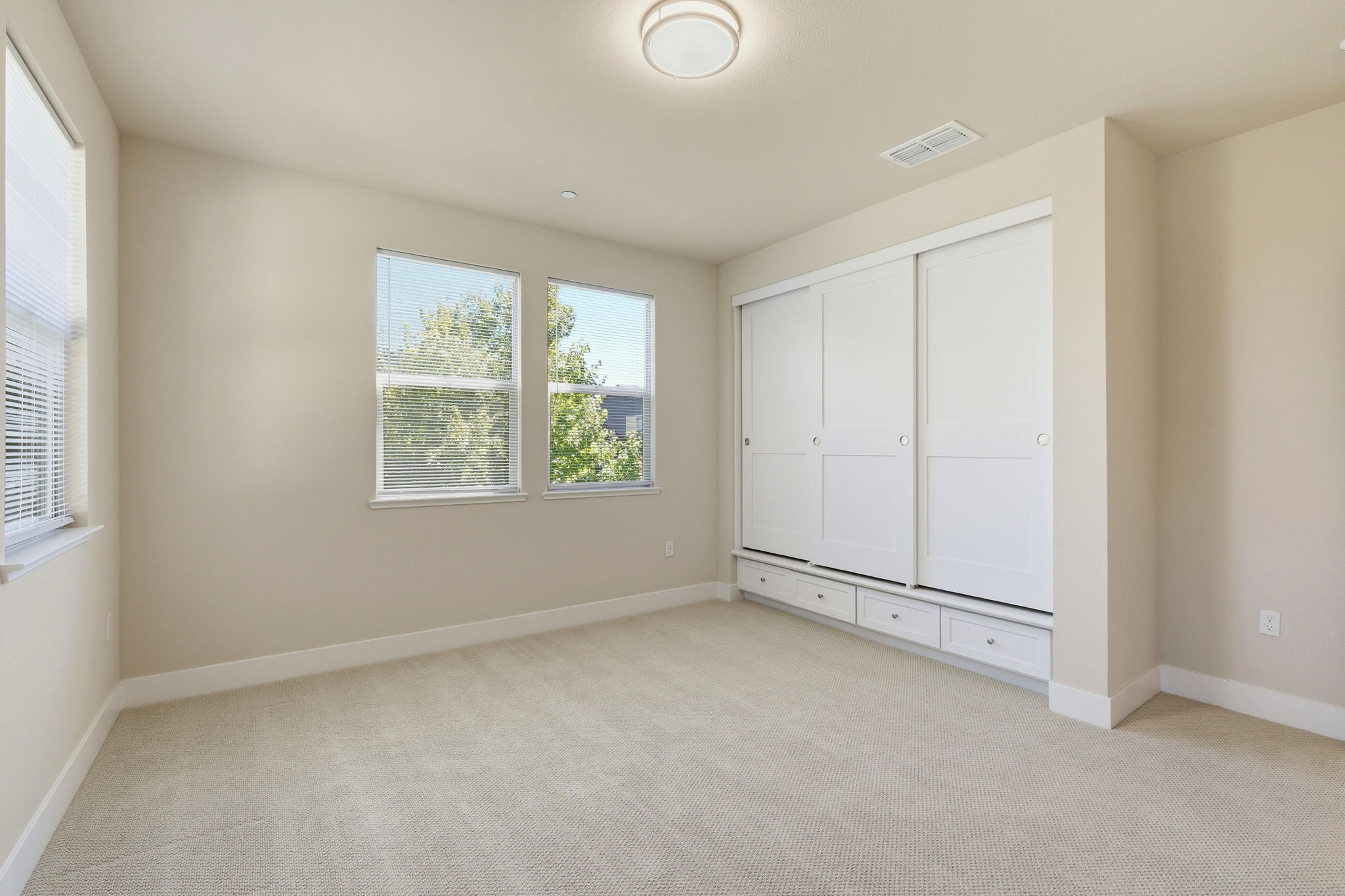 020_F8_617 Sandalwood Dr 4
