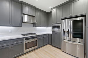 012_F8_617 Sandalwood Dr 4