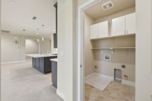 030_F8_617 Sandalwood Dr 4