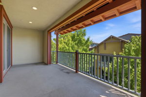 032_F8_617 Sandalwood Dr 4