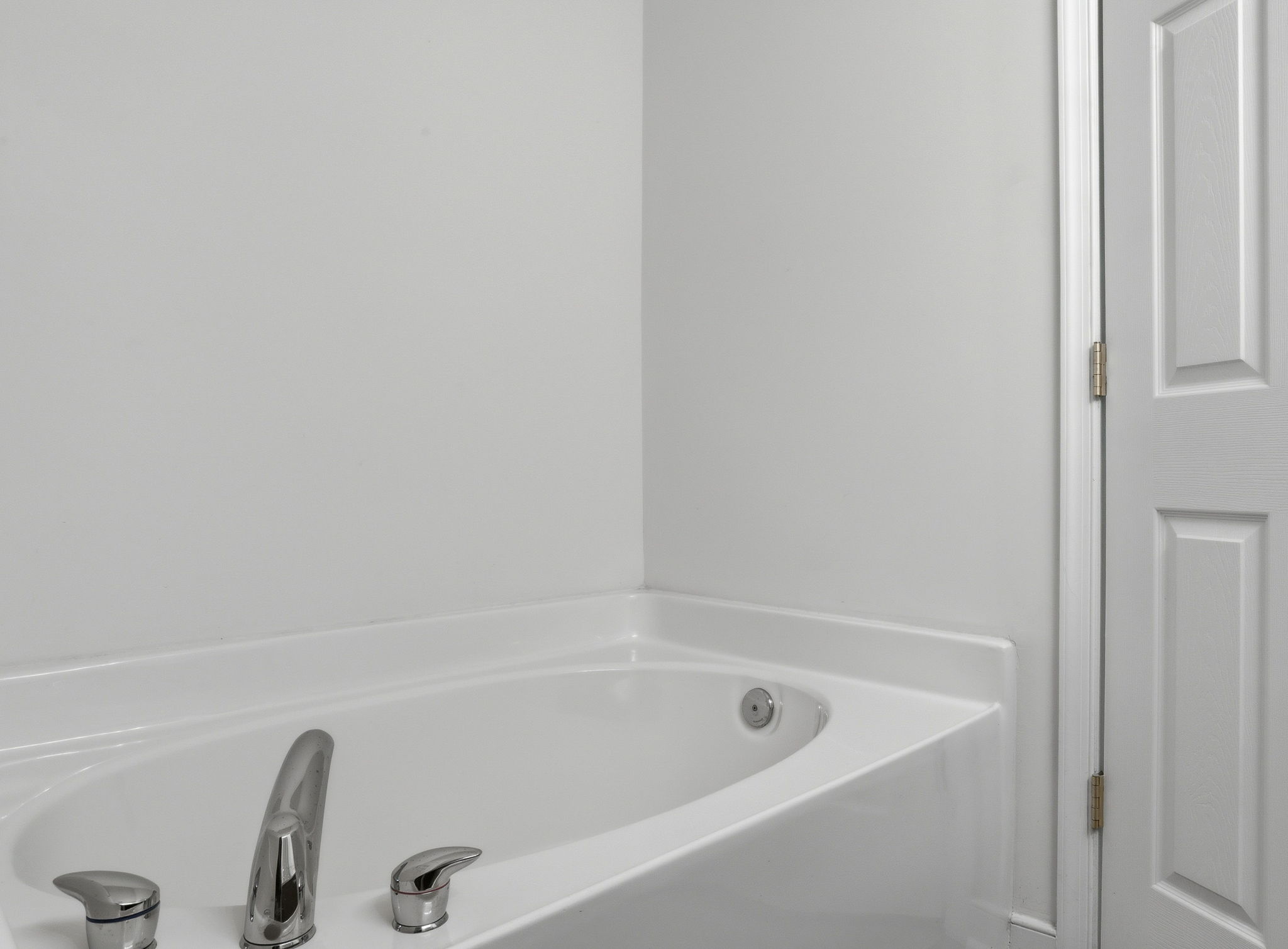 22-1st Floor Primary Bath