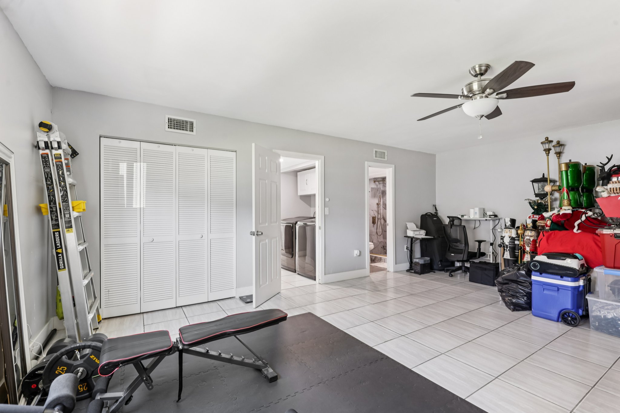 NW 181 Terrace Cir-S1302-023.jpg