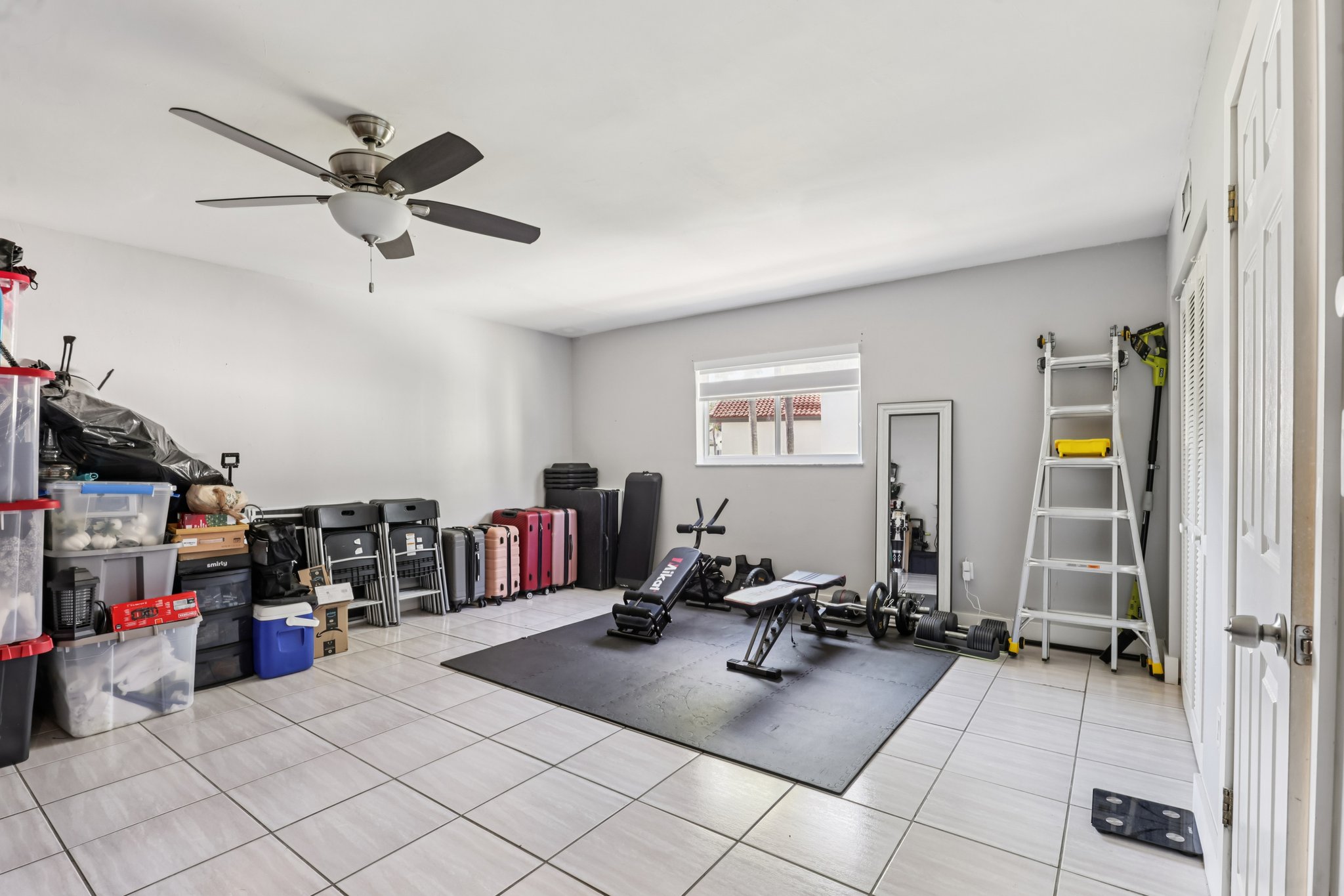 NW 181 Terrace Cir-S1302-024.jpg