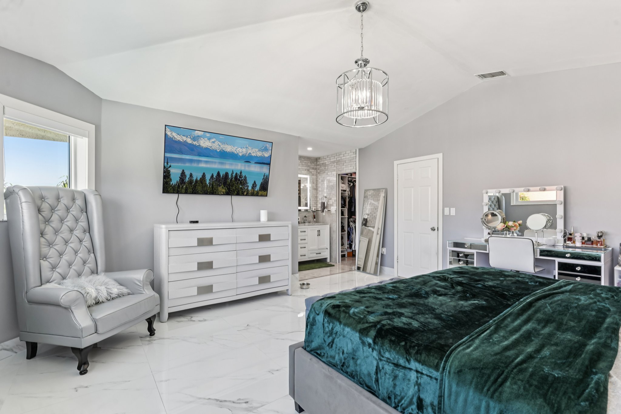 NW 181 Terrace Cir-S1302-035.jpg