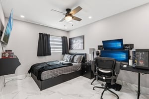 NW 181 Terrace Cir-S1302-026.jpg