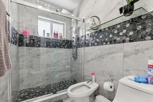 NW 181 Terrace Cir-S1302-038.jpg