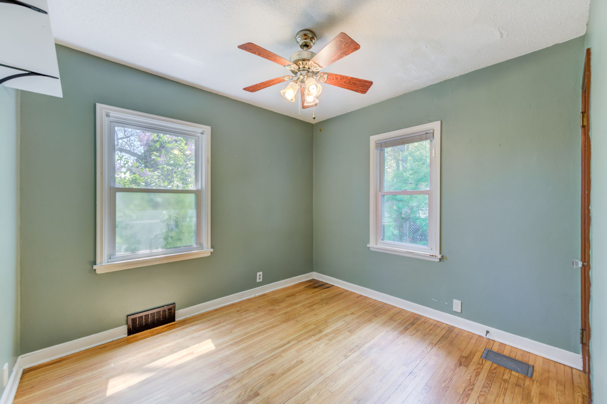 10 Bedroom