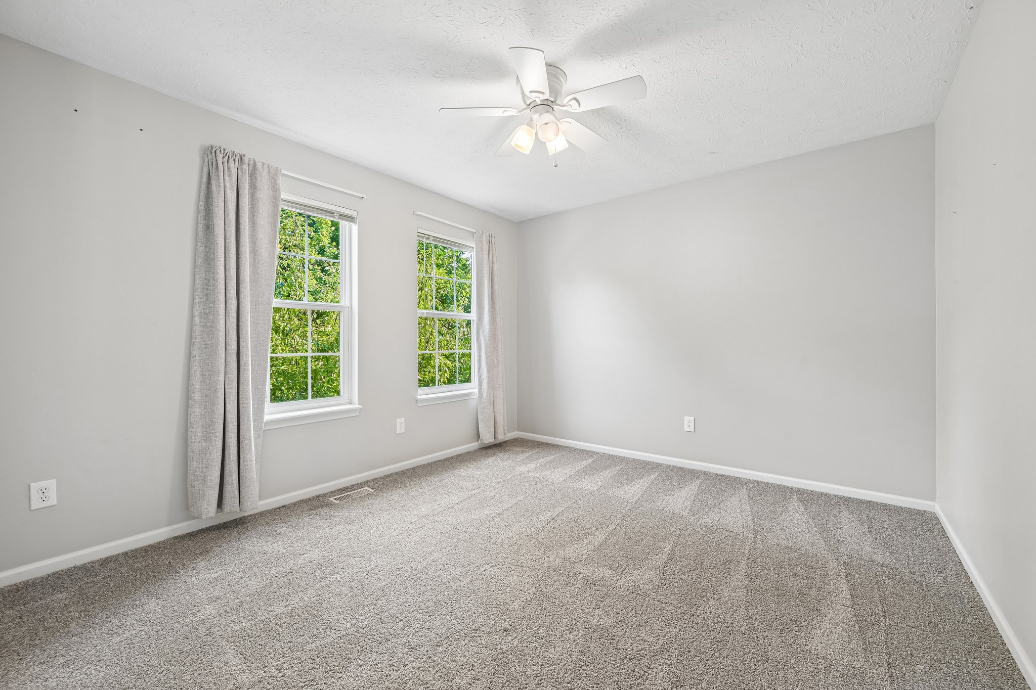Grove Walk Ct-S1607-022.jpg